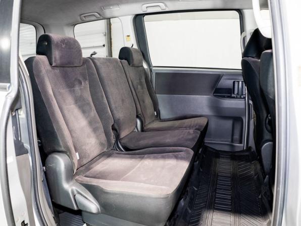 Toyota Noah II (R70) с пробегом 2008 года, цена 1 115 000 рублей, 297750 км, минивэн, Автокод Объявления