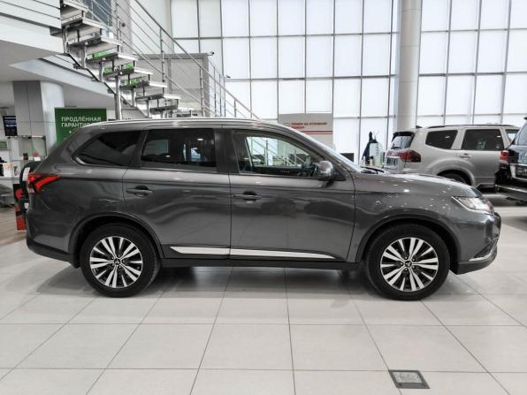 Mitsubishi Outlander III Рестайлинг 3 с пробегом 2019 года, цена 2 400 000 рублей, 114720 км, внедорожник, Автокод Объявления