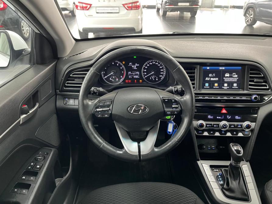 Hyundai Elantra VI (AD) Рестайлинг Киров  - изображение 12