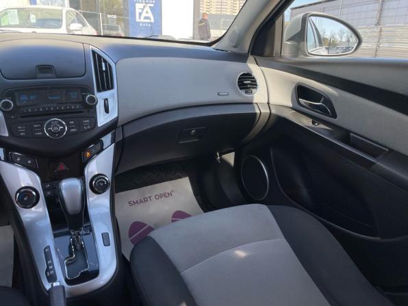 Chevrolet Cruze I Рестайлинг с пробегом 2014 года, цена 832 000 рублей, 167000 км, хэтчбек, Автокод Объявления