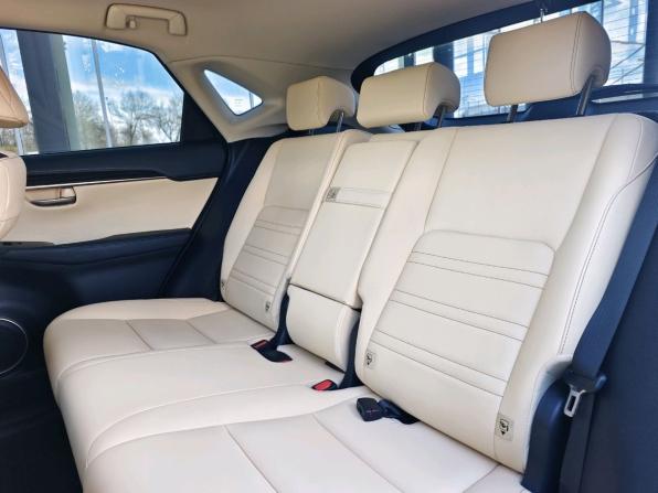 Lexus NX I с пробегом 2016 года, цена 2 930 000 рублей, 99482 км, внедорожник, Автокод Объявления