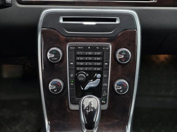 Volvo XC70 II Рестайлинг с пробегом 2014 года, цена 1 880 000 рублей, 156504 км, универсал, Автокод Объявления