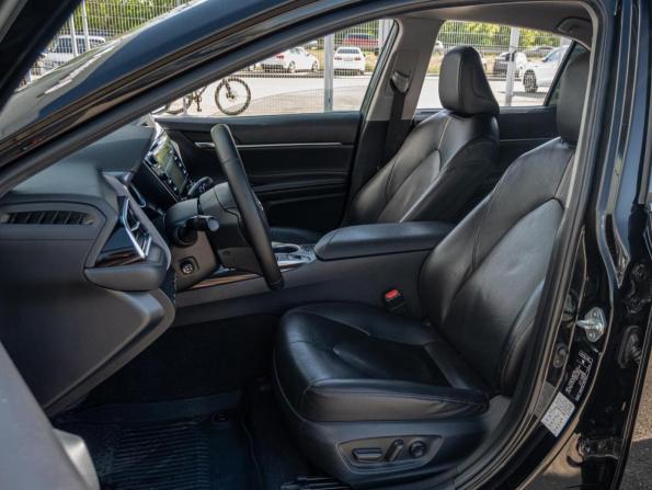 Toyota Camry VIII (XV70) с пробегом 2019 года, цена 2 835 000 рублей, 138955 км, седан, Автокод Объявления