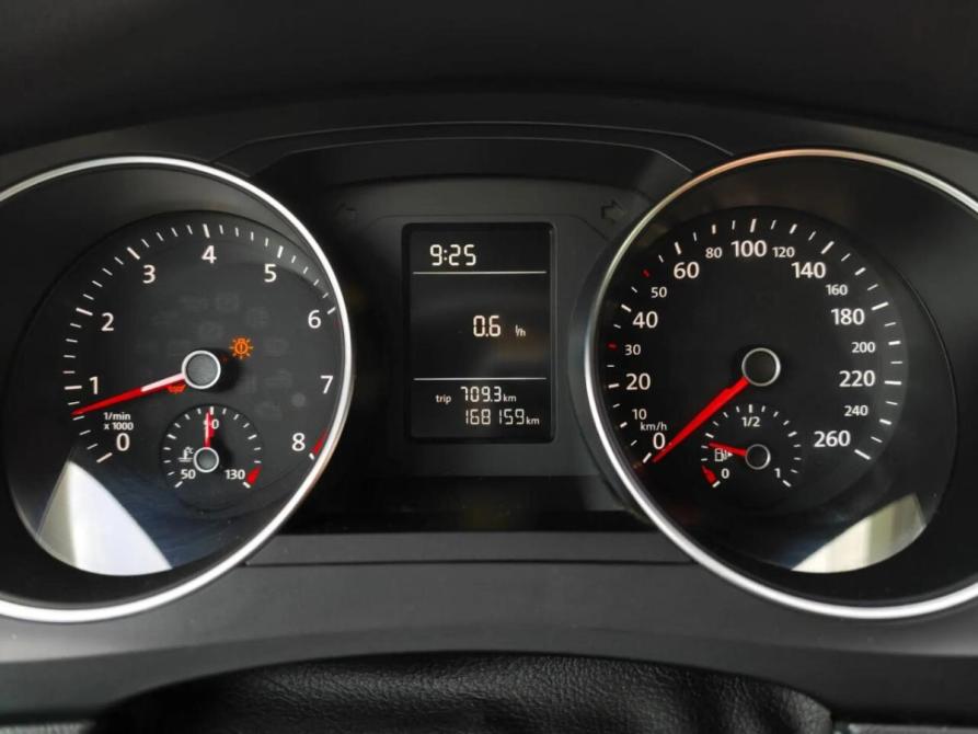 Volkswagen Jetta VI Рестайлинг Набережные Челны  - изображение 10