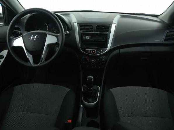 Hyundai Solaris I с пробегом 2013 года, цена 682 000 рублей, 145500 км, седан, Автокод Объявления