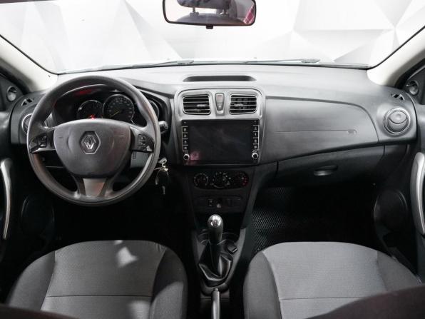 Renault Sandero II с пробегом 2017 года, цена 870 000 рублей, 166175 км, хэтчбек, Автокод Объявления