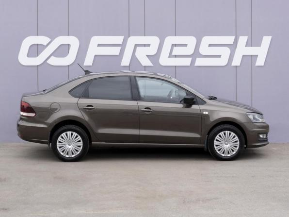 Volkswagen Polo V Рестайлинг с пробегом 2020 года, цена 949 000 рублей, 165223 км, седан, Автокод Объявления