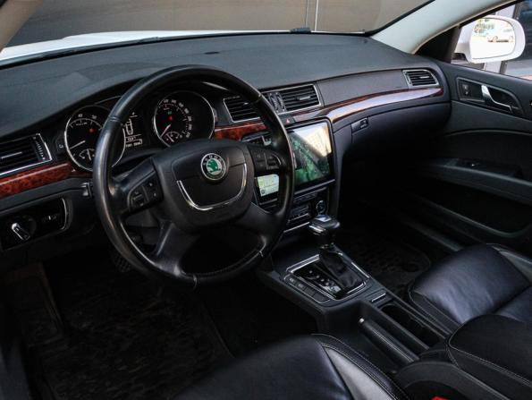 Skoda Superb II с пробегом 2012 года, цена 1 400 000 рублей, 137200 км, лифтбек, Автокод Объявления