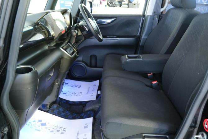 Honda N-BOX I с пробегом 2013 года, цена 679 000 рублей, 142730 км, хэтчбек, Автокод Объявления