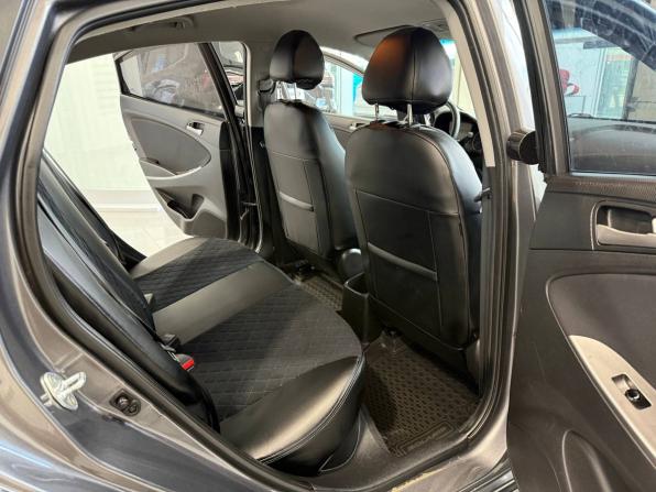 Hyundai Solaris I Рестайлинг с пробегом 2015 года, цена 909 000 рублей, 134637 км, седан, Автокод Объявления