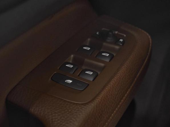 Volvo V60 II с пробегом 2020 года, цена 2 549 000 рублей, 213400 км, универсал, Автокод Объявления