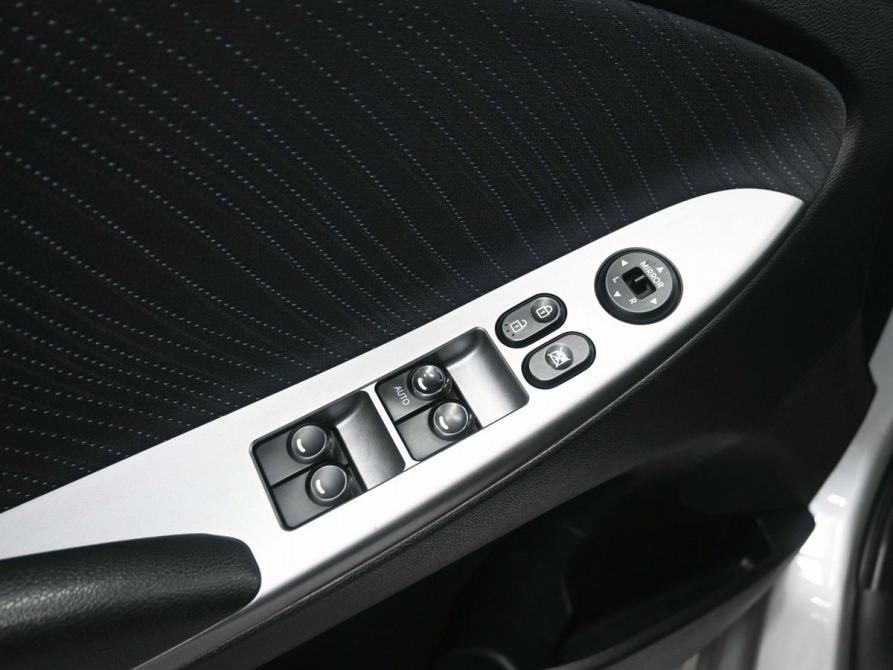 Hyundai Solaris I Рестайлинг Ростов-на-Дону  - изображение 18