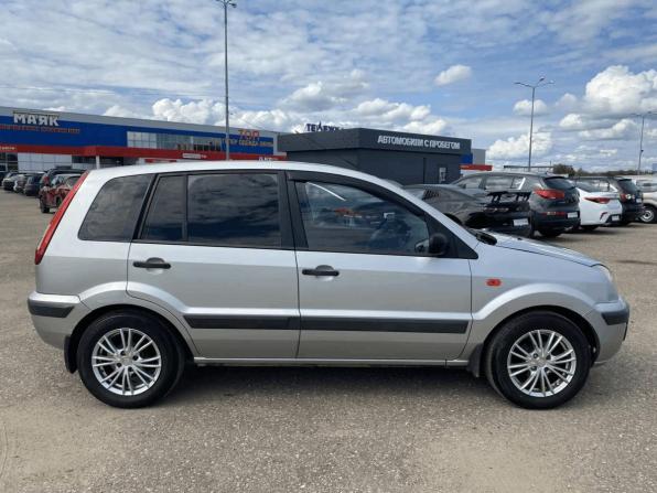 Ford Fusion I Рестайлинг с пробегом 2006 года, цена 244 000 рублей, 252470 км, хэтчбек, Автокод Объявления