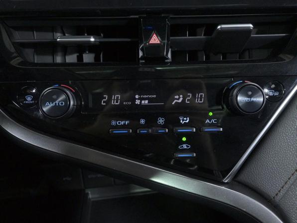 Toyota Camry VIII (XV70) Рестайлинг с пробегом 2023 года, цена 3 465 000 рублей, 64000 км, седан, Автокод Объявления