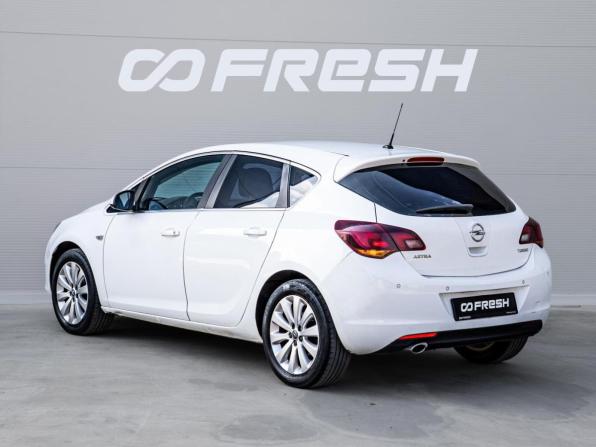 Opel Astra J с пробегом 2011 года, цена 710 000 рублей, 165731 км, хэтчбек, Автокод Объявления