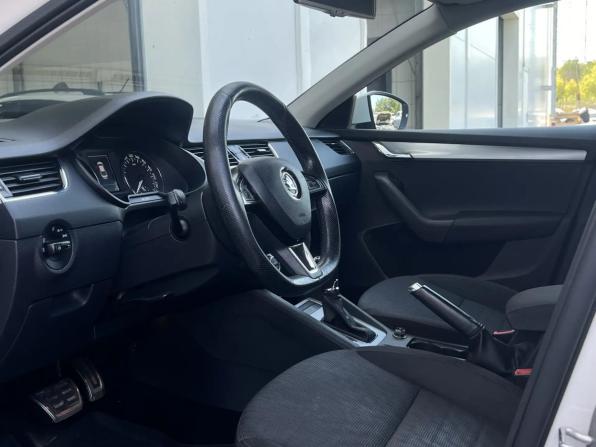 Skoda Octavia III (A7) с пробегом 2014 года, цена 1 350 000 рублей, 210144 км, лифтбек, Автокод Объявления