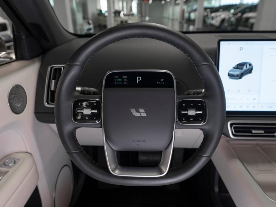 Li Auto (Lixiang) L6 Москва  - изображение 11