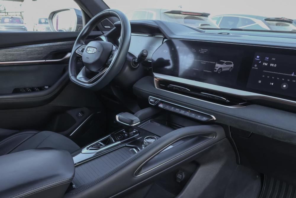 Geely Monjaro I Москва  - изображение 9