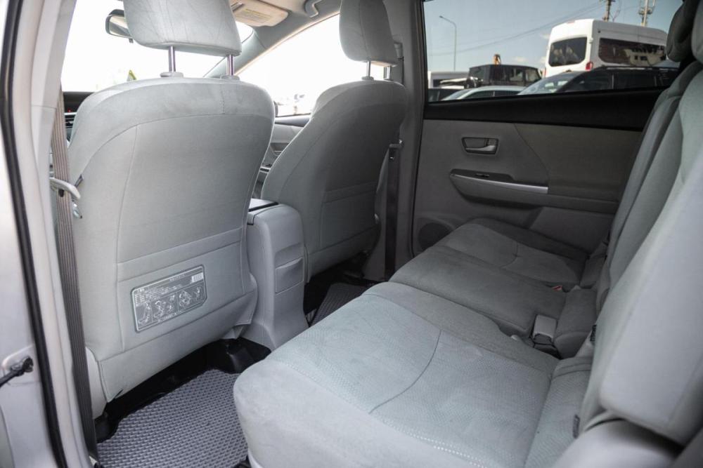 Toyota Prius Alpha I (ZVW40/41) Иркутск  - изображение 18
