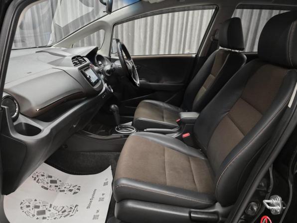 Honda Fit Shuttle I с пробегом 2012 года, цена 850 000 рублей, 170000 км, универсал, Автокод Объявления