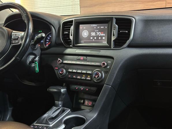 Kia Sportage IV с пробегом 2018 года, цена 2 190 000 рублей, 111231 км, внедорожник, Автокод Объявления