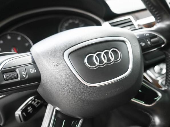 Audi A8 III (D4) Рестайлинг с пробегом 2014 года, цена 2 099 900 рублей, 201111 км, седан, Автокод Объявления