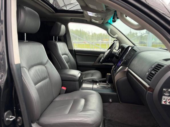 Toyota Land Cruiser 200 Series с пробегом 2009 года, цена 2 350 000 рублей, 425000 км, внедорожник, Автокод Объявления
