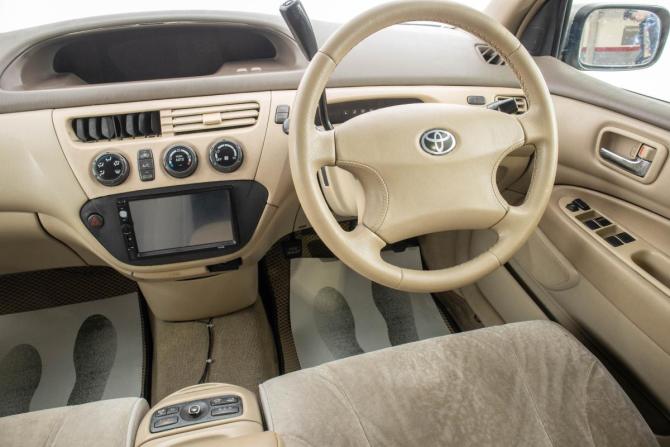 Toyota Vista V (V50) с пробегом 2000 года, цена 579 000 рублей, 300000 км, седан, Автокод Объявления