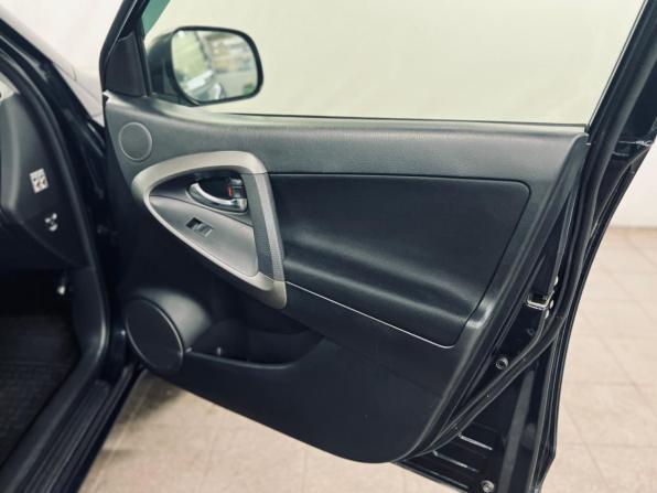 Toyota RAV4 III (XA30) Рестайлинг с пробегом 2012 года, цена 1 200 000 рублей, 197000 км, внедорожник, Автокод Объявления