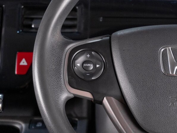 Honda Stepwgn V с пробегом 2016 года, цена 2 499 000 рублей, 131031 км, минивэн, Автокод Объявления