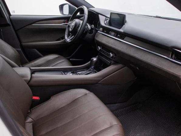 Mazda 6 III (GJ) Рестайлинг 2 с пробегом 2023 года, цена 3 049 000 рублей, 52593 км, седан, Автокод Объявления