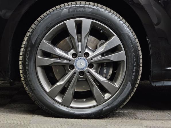 Mercedes-Benz V-Класс III (W447) с пробегом 2017 года, цена 4 890 480 рублей, 73765 км, минивэн, Автокод Объявления