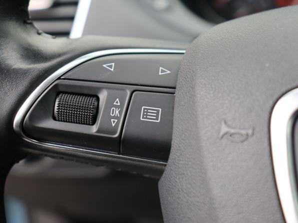 Audi Q3 I (8U) с пробегом 2013 года, цена 1 650 000 рублей, 131937 км, внедорожник, Автокод Объявления