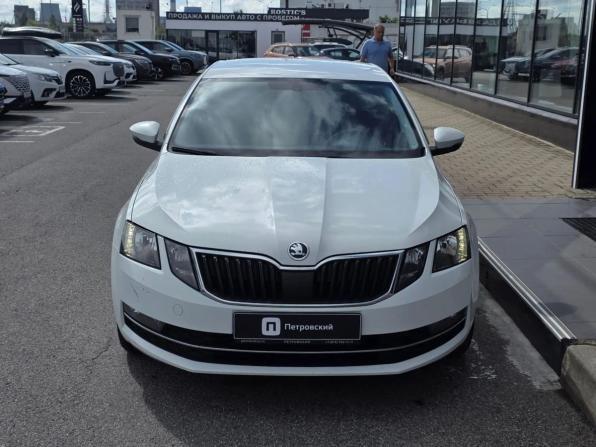 Skoda Octavia III (A7) Рестайлинг с пробегом 2017 года, цена 1 620 000 рублей, 169002 км, лифтбек, Автокод Объявления