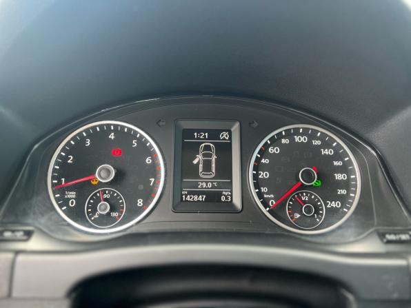 Volkswagen Tiguan I Рестайлинг с пробегом 2015 года, цена 1 390 000 рублей, 142844 км, внедорожник, Автокод Объявления