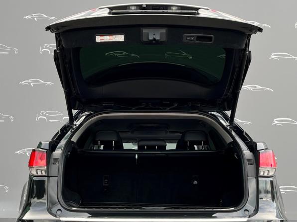 Lexus RX IV Рестайлинг с пробегом 2019 года, цена 4 856 700 рублей, 84094 км, внедорожник, Автокод Объявления