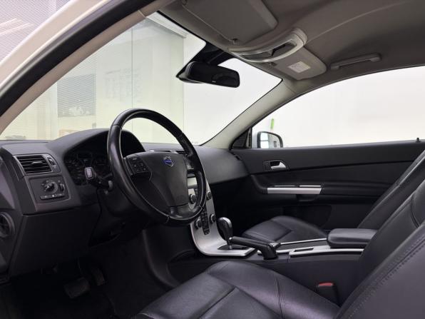 Volvo C30 I Рестайлинг с пробегом 2012 года, цена 880 000 рублей, 153441 км, хэтчбек, Автокод Объявления
