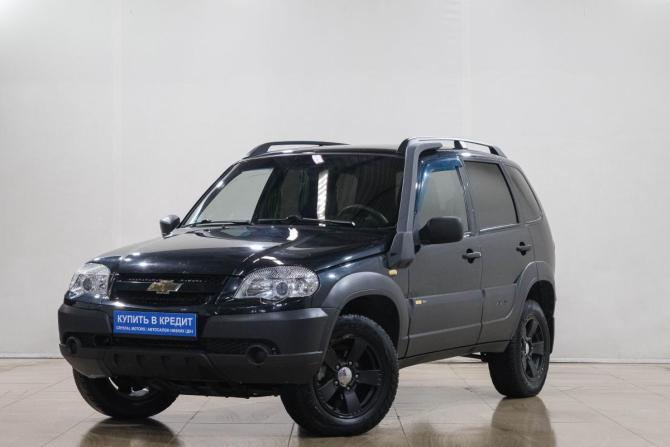 Chevrolet Niva I Рестайлинг с пробегом 2017 года, цена 829 000 рублей, 88000 км, внедорожник, Автокод Объявления