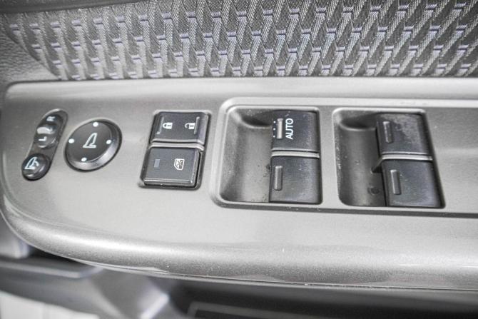 Honda Stepwgn V с пробегом 2016 года, цена 1 849 000 рублей, 117000 км, минивэн, Автокод Объявления