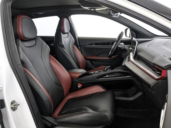 Geely Coolray I Рестайлинг с пробегом 2023 года, цена 1 945 000 рублей, 40300 км, внедорожник, Автокод Объявления
