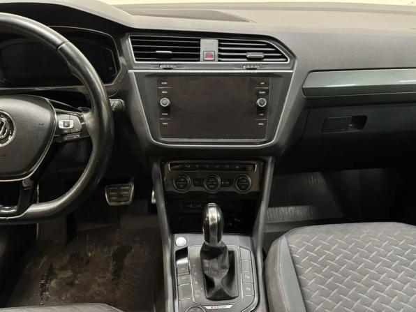 Volkswagen Tiguan II с пробегом 2019 года, цена 2 599 000 рублей, 131400 км, внедорожник, Автокод Объявления