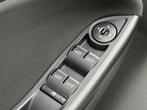 Ford Focus III Рестайлинг с пробегом 2017 года, цена 999 000 рублей, 185763 км, универсал, Автокод Объявления