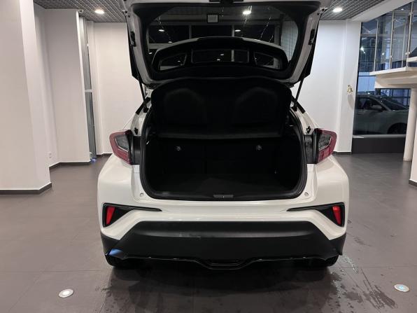 Toyota C-HR I с пробегом 2018 года, цена 2 213 000 рублей, 103028 км, внедорожник, Автокод Объявления