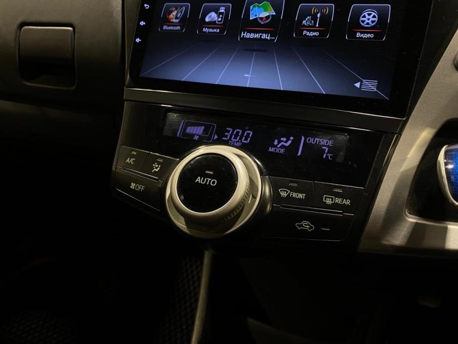 Toyota Prius Alpha I (ZVW40/41) Челябинск  - изображение 13