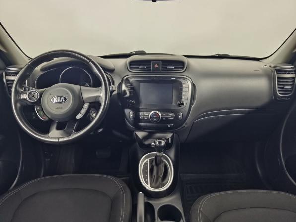 Kia Soul II Рестайлинг с пробегом 2017 года, цена 1 575 000 рублей, 95000 км, хэтчбек, Автокод Объявления