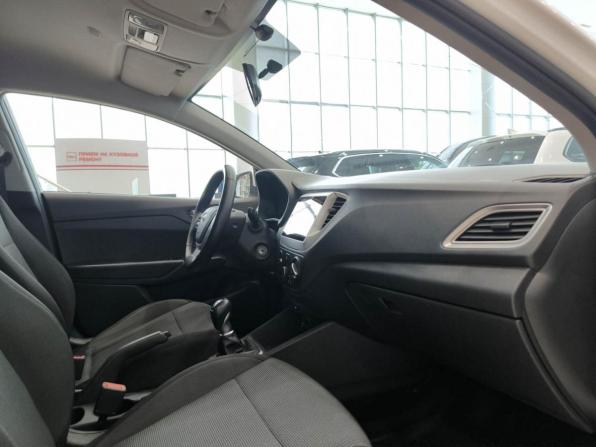 Hyundai Solaris II Рестайлинг с пробегом 2021 года, цена 995 000 рублей, 186264 км, седан, Автокод Объявления