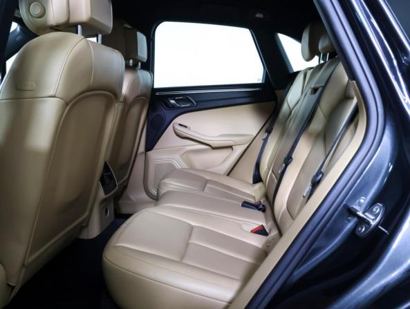 Porsche Macan I Рестайлинг с пробегом 2018 года, цена 3 650 000 рублей, 94607 км, внедорожник, Автокод Объявления