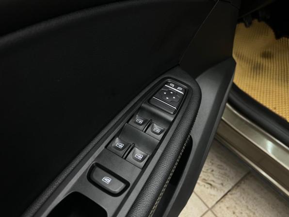 Renault Arkana I с пробегом 2021 года, цена 1 685 000 рублей, 137060 км, внедорожник, Автокод Объявления