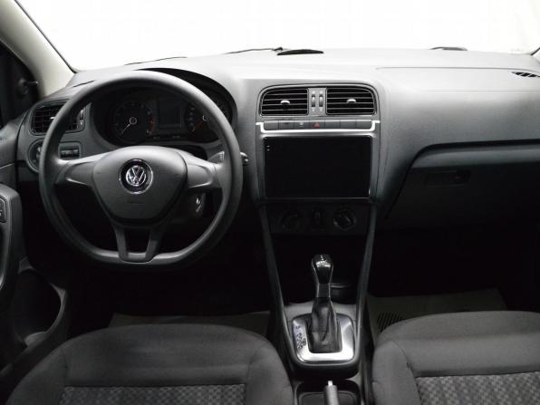 Volkswagen Polo V Рестайлинг с пробегом 2016 года, цена 975 000 рублей, 131521 км, седан, Автокод Объявления