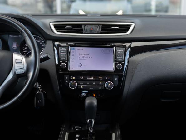 Nissan Qashqai II с пробегом 2018 года, цена 1 740 000 рублей, 165134 км, внедорожник, Автокод Объявления
